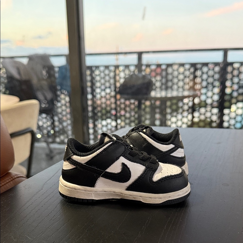 Nike Panda Dunks Kids Black/White Sneakers